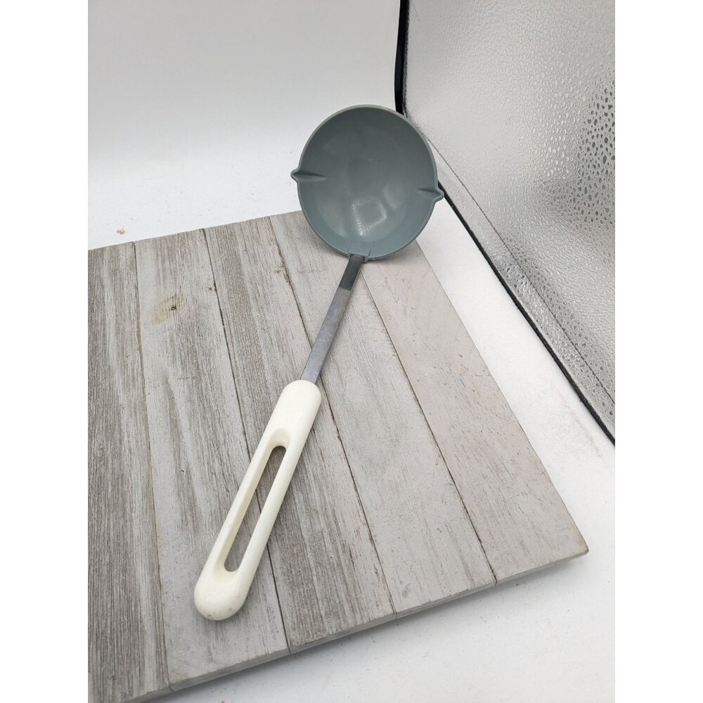 Vintage Bonny Country Blue Shallow Ladle Nylon White Handle 12"